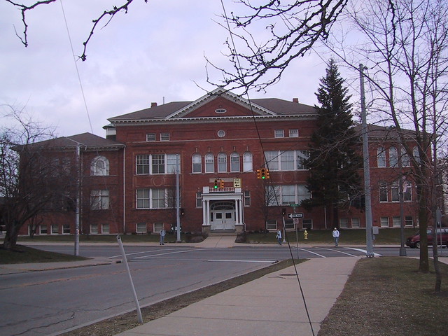 welch-hall-eastern-michigan-university-campus-building-emu-archives